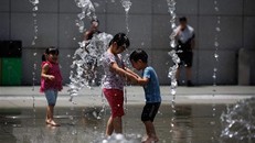 Mùa Hè nắng nóng kỷ lục ở Hong Kong