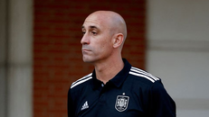 Chủ tịch liên đoàn bóng đá Tây Ban Nha từ chức