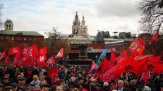 Đảng Cộng sản Liên bang Nga long trọng kỷ niệm 106 năm Cách mạng Tháng Mười vĩ đại