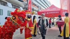 Khách du lịch Trung Quốc bằng đường tàu biển đầu tiên trong năm 2023.