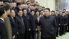 Lãnh đạo Triều Tiên xem xét ảnh do thám căn cứ Mỹ