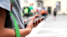 New Zealand cấm sử dụng điện thoại di động trong trường học