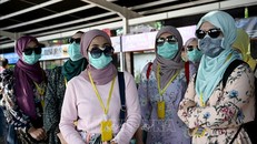 Indonesia kêu gọi người dân đeo khẩu trang phòng bệnh hô hấp