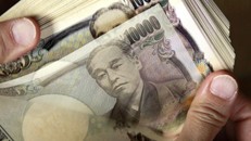 Sự bất ổn của đồng yen phản ánh nỗi lo về tăng trưởng tiền lương của Nhật Bản