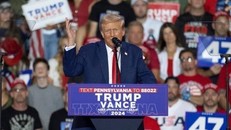 Công tố viên đặc biệt công bố cáo trạng mới với ông Donald Trump