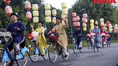 Diễu hành áo dài kết nối du lịch và di sản Hà Nội