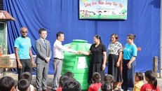 UNICEF hỗ trợ bồn nhựa chứa nước cho tỉnh Cao Bằng