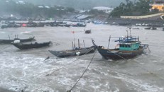 Yêu cầu người dân không ra đường do ảnh hưởng của bão số 6