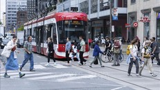 Canada tiếp tục thắt chặt việc cấp giấy phép du học cho sinh viên