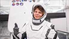 Người phụ nữ Đức đầu tiên bay vào vũ trụ trở về Trái đất