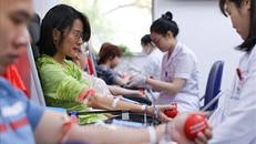 Hiến máu tình nguyện đã trở thành việc làm thường xuyên của nhiều người