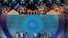 Đại biểu thực hiện nghi thức khai mạc Festival Phở 2025 "Tinh hoa phở Việt - Di sản trong kỷ nguyên số".