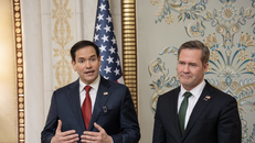 Ngoại trưởng Mỹ Marco Rubio (bên trái) và ông Mike Waltz. Ảnh: Bộ Ngoại giao Mỹ