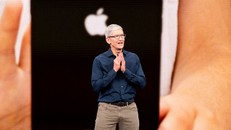 CEO Apple Tim Cook thông báo về hoạt động của hãng tại Ấn Độ và Việt Nam