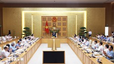 Thủ tướng Phạm Minh Chính chủ trì cuộc họp với Hội đồng Tư vấn chính sách về phát triển kinh tế tư nhân. Ảnh: Dương Giang/TTXVN.