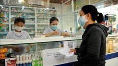 Cấp thuốc Bảo hiểm y tế tối đa 90 ngày: Cần thiết nhưng thận trọng