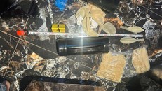 Khởi tố vụ án buôn bán "khí cười" quy mô lớn