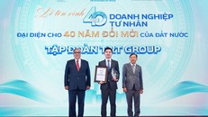 Phó Chủ tịch HĐQT T&T Group Đỗ Vinh Quang tại lễ vinh danh.
