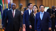 Thủ tướng Phạm Minh Chính hội kiến Tổng thống Nam Phi Matamela Cyril Ramaphosa