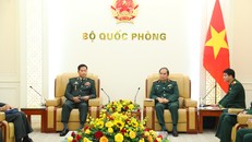 Thượng tướng Phùng Sĩ Tấn tiếp Tổng Thư ký Ủy ban Quốc gia về vũ khí hóa học Campuchia
