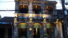 Nhiều nhà cổ Hội An oằn mình vì mối mọt trong mùa Covid