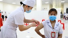 Nguyên nhân nào gây tai biến sau tiêm vaccine khiến một nhân viên y tế tử vong?
