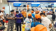 Các tour du lịch đi Mỹ tiêm vaccine đã bị 'tuýt còi'