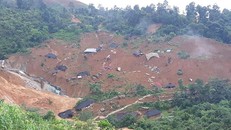 28 ngôi nhà trong bản Sáng Tùng bị xoá sổ hoàn toàn.