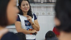 Hồi hộp đưa con đi tựu trường