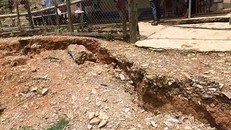 Sạt lở nghiêm trọng sau mưa lũ tại các huyện vùng biên Nghệ An