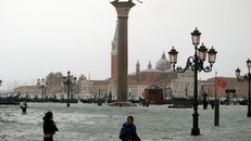 Venice 'chìm' trong triều cường cao bất thường