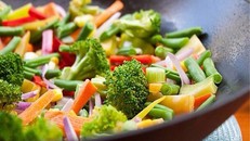 'Quét sạch' bệnh tật trong người bằng 8 loại rau củ chẳng ai ngờ