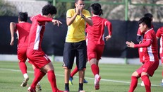 ĐT Việt Nam rạng rỡ trên sân tập, sẵn sàng đối đầu Iran