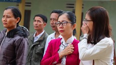 Buổi học đầu năm đẫm nước mắt ở ngôi trường có 6 học sinh đuối nước