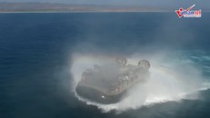 Mỹ điều tàu đổ bộ đệm khí siêu tốc sơ tán nhân viên khẩn cấp ở Syria