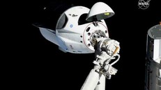 Trạm vũ trụ quốc tế thiếu điện, tàu của SpaceX bị trì hoãn