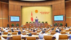 Ngày 12/6, Quốc hội tiến hành phê chuẩn đề nghị bổ nhiệm Thẩm phán Tòa án nhân dân tối cao và thảo luận 2 dự án luật.