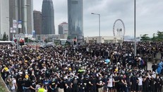 Hong Kong: Hàng ngàn người đổ ra đường biểu tình đợt hai