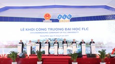 Bộ trưởng Giáo dục và Đào tạo cùng các đại biểu nhấn nút khởi công Trường Đại học FLC