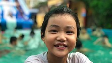 Thực hiện chương trình giáo dục phổ thông mới, giáo dục thể chất trở thành môn học bắt buộc từ lớp 1.