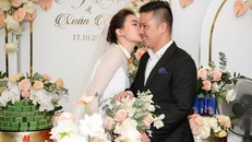 Giang Hồng Ngọc rạng rỡ trong ngày ăn hỏi với chồng sắp cưới