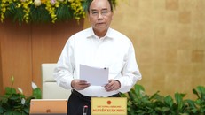 Thủ tướng Nguyễn Xuân Phúc phát biểu tại phiên họp thường kỳ Chính phủ tháng 10. Ảnh: VGP/Quang Hiếu