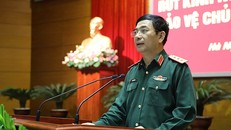 Thượng tướng Phan Văn Giang phát biểu tại hội nghị. - Ảnh: BQP