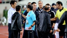 HLV Park Hang Seo nổi nóng với dàn trợ lý huấn luyện viên tuyển Thái Lan