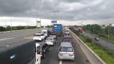 Cao tốc TPHCM - Long Thành không xả trạm dịp Tết, bán vé thủ công khi ùn tắc