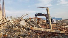10 người chết, nhiều người bị chôn vùi do sập tường đang xây ở Đồng Nai