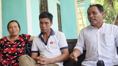 Vận động ký vào đơn từ chối nhận hỗ trợ, cán bộ phải đến nhà dân xin lỗi