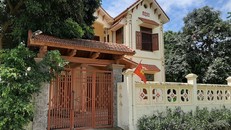 Ngôi nhà khang trang của một “hộ cận nghèo” ở xã Yên Thọ (huyện Yên Định). - Ảnh: Thùy Chi