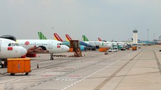 Sân bay Tân Sơn Nhất sẽ tạm dừng một đường băng để sửa chữa