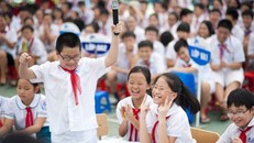 Bộ GD&ĐT cân nhắc lùi thời gian tựu trường năm học mới.